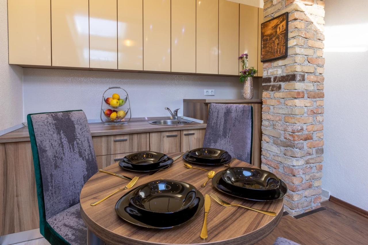 Old City Apartments Сараєво Екстер'єр фото